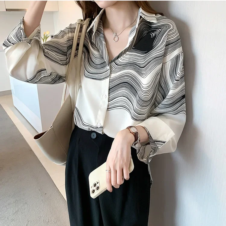 NEW 2024 Long Shirts Women Vintage Blouse Long Sleeve Lapel Loose Shirt Casual Streetwear Oversize Top Y2K блузка летняя
NEW 2024 Long Shirts Women Vintage Blouse Long Sleeve Lapel Loose Shirt Casual Streetwear Oversize Top Y2K блузка летняя