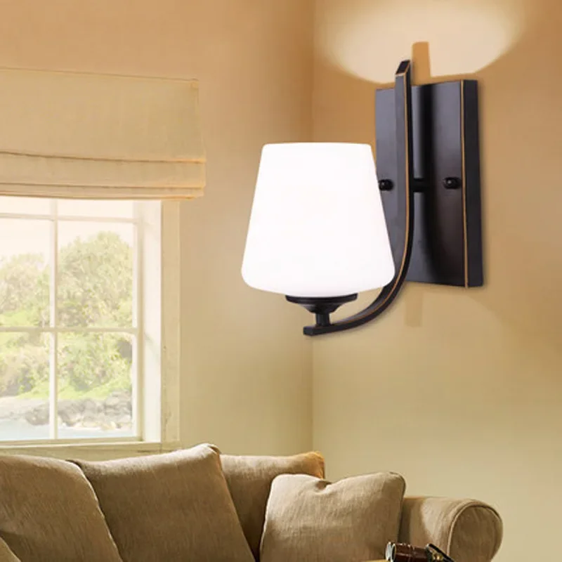American Style Metal Wall Lamp Retro Glass Sconce Hotel Restaurant Bakery Aisle Porch Cafe Living Dining Room Bedside Lighting
American Style Metal Wall Lamp Retro Glass Sconce Hotel Restaurant Bakery Aisle Porch Cafe Living Dining Room Bedside Lighting