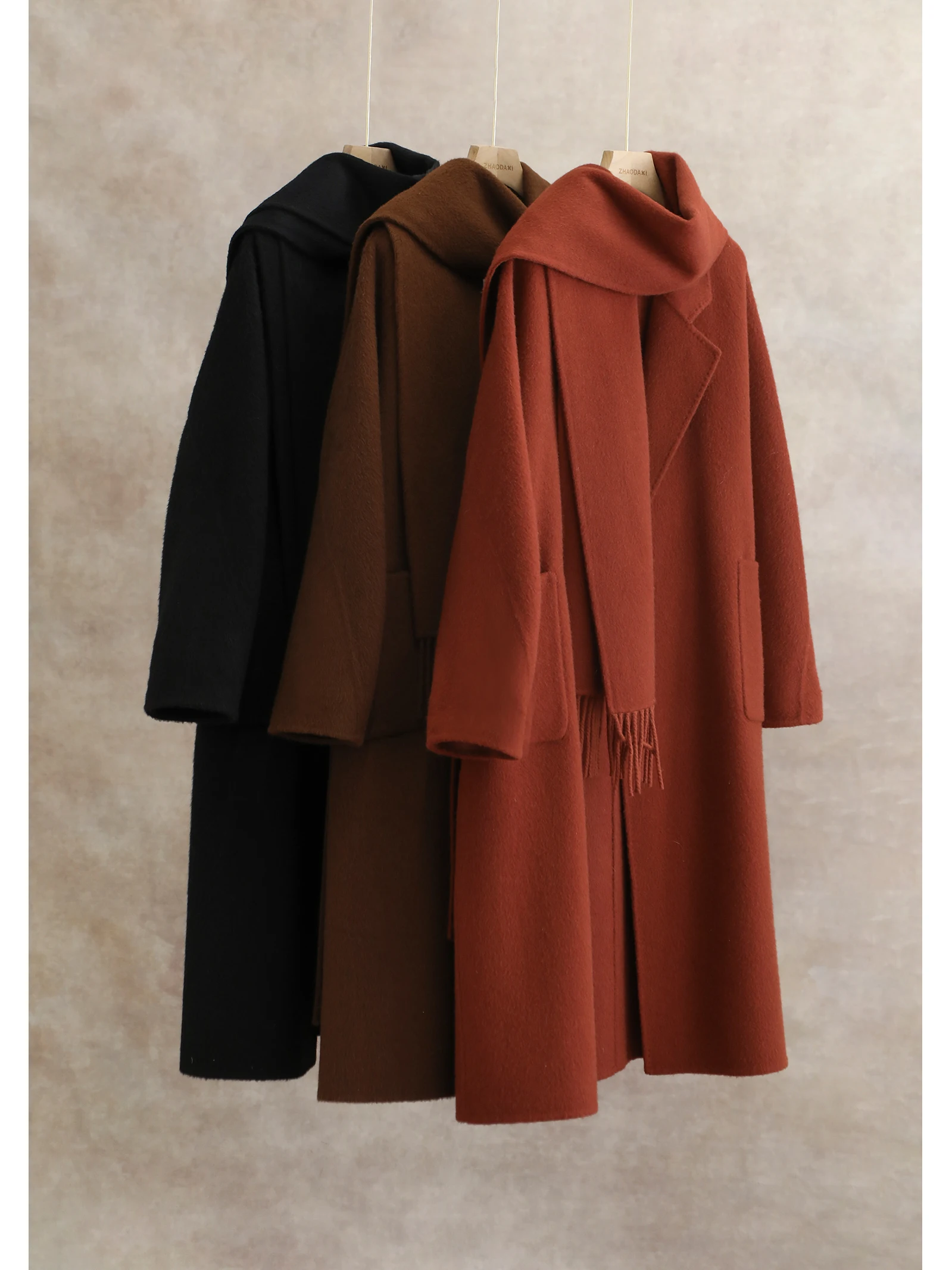 Elegant Camel Velvet Jacket Women's Premium Quality Outerwear by Zhao Daxi Simple Style Long Sleeve Color Winter Coat
Elegant Camel Velvet Jacket Women's Premium Quality Outerwear by Zhao Daxi Simple Style Long Sleeve Color Winter Coat