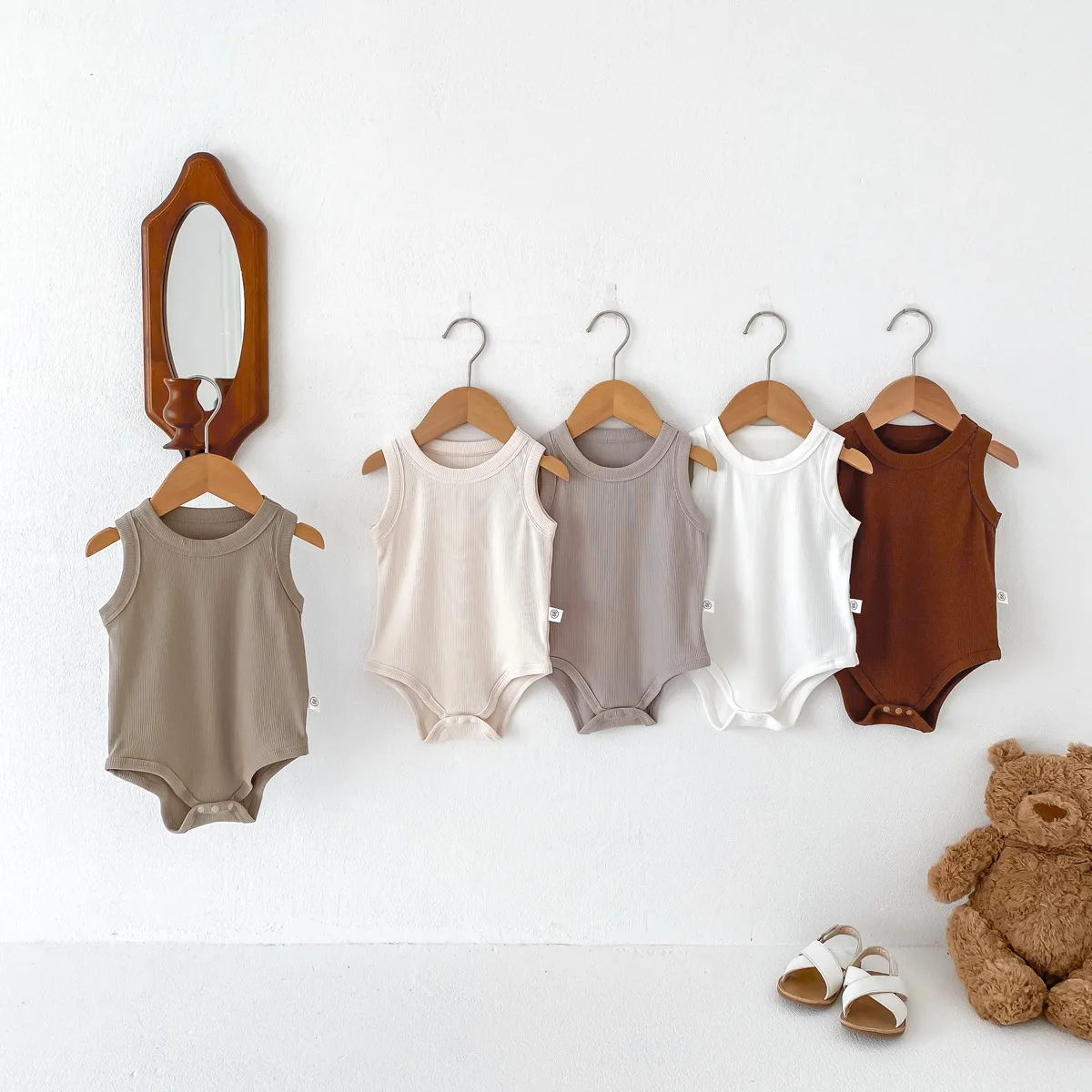 2024 Summer New Baby Sleeveless Ribbed Bodysuit Cotton Infant Boy Girl Solid Breathable Jumpsuit Newborn Toddler Clothes 0-24M
2024 Summer New Baby Sleeveless Ribbed Bodysuit Cotton Infant Boy Girl Solid Breathable Jumpsuit Newborn Toddler Clothes 0-24M