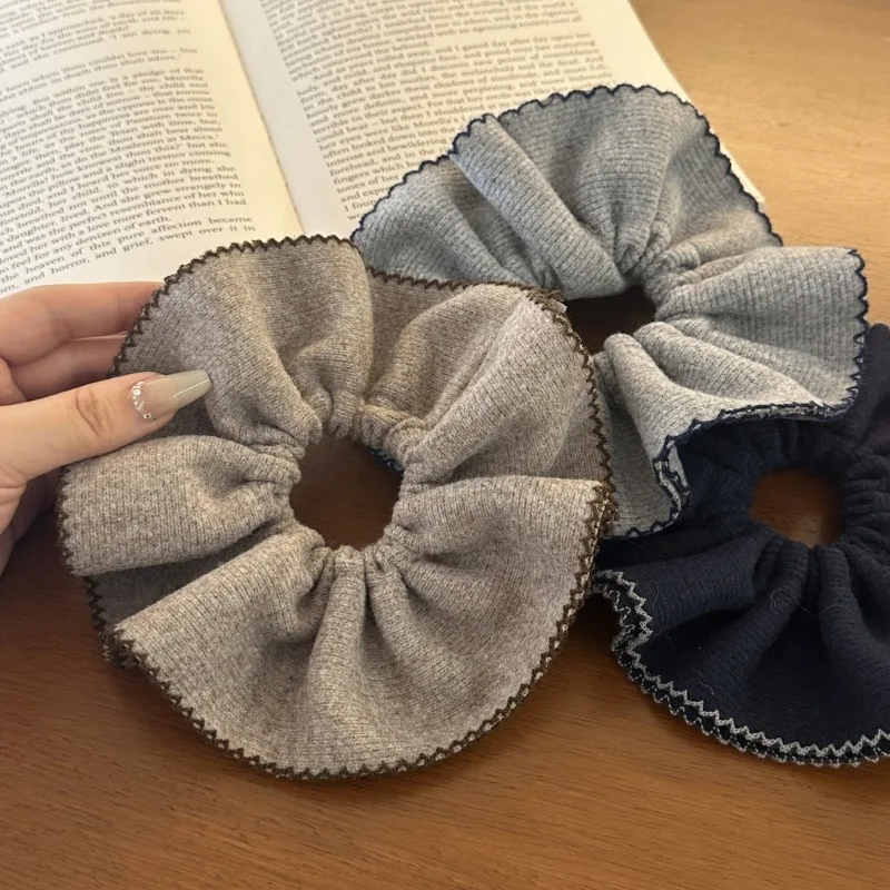 Корейская шерстяная вязка для волос с толстой кишкой, однотонные эластичные ленты для волос для женщин, зима-осень
Корейская шерстяная вязка для волос с толстой кишкой, однотонные эластичные ленты для волос для женщин, зима-осень