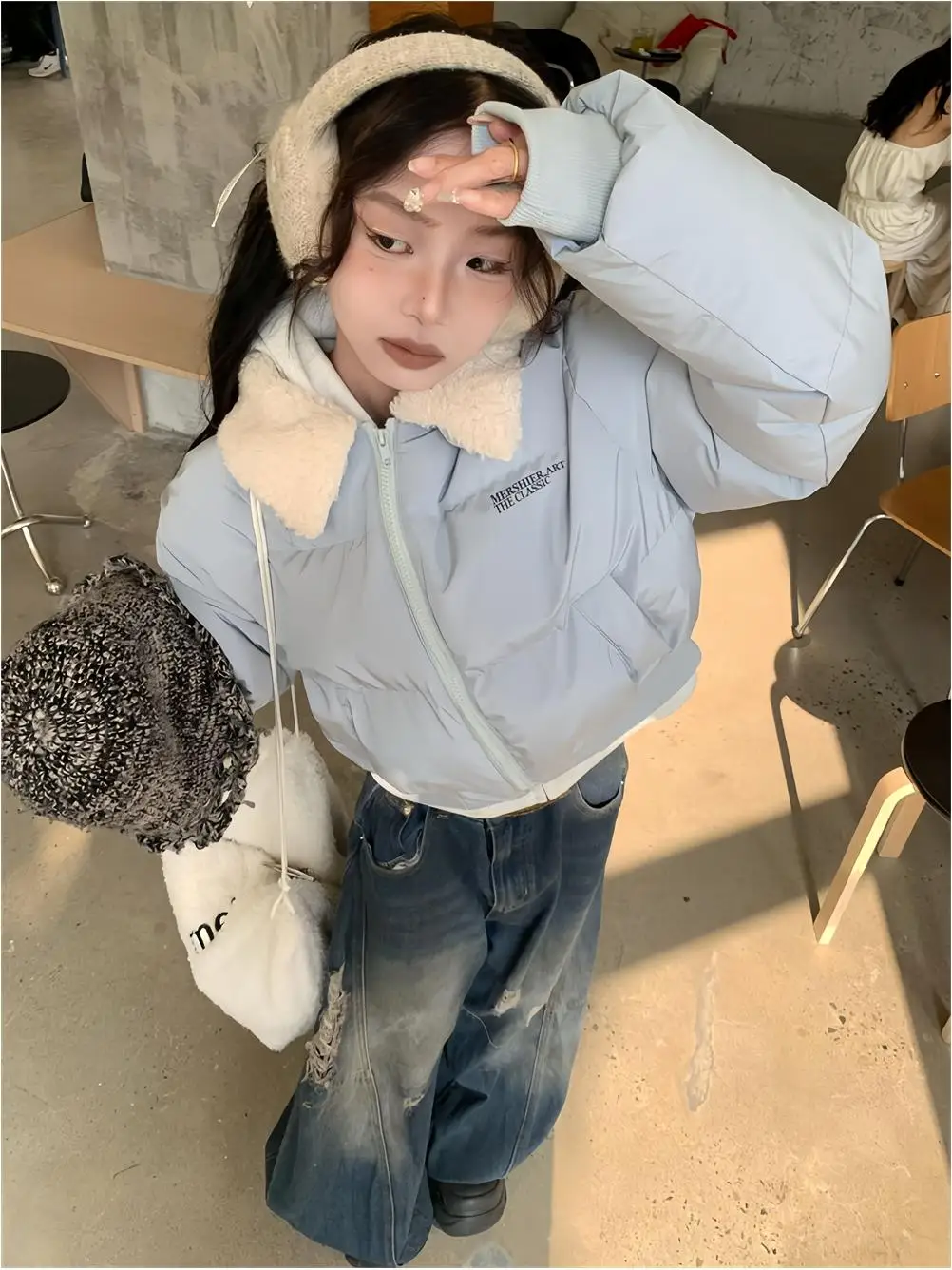 American Retro Lamb Fur Collar Short Cotton Jacket Women Winter Small Size Thick Warm Bread Style Coat Korean Loose Fit
American Retro Lamb Fur Collar Short Cotton Jacket Women Winter Small Size Thick Warm Bread Style Coat Korean Loose Fit
