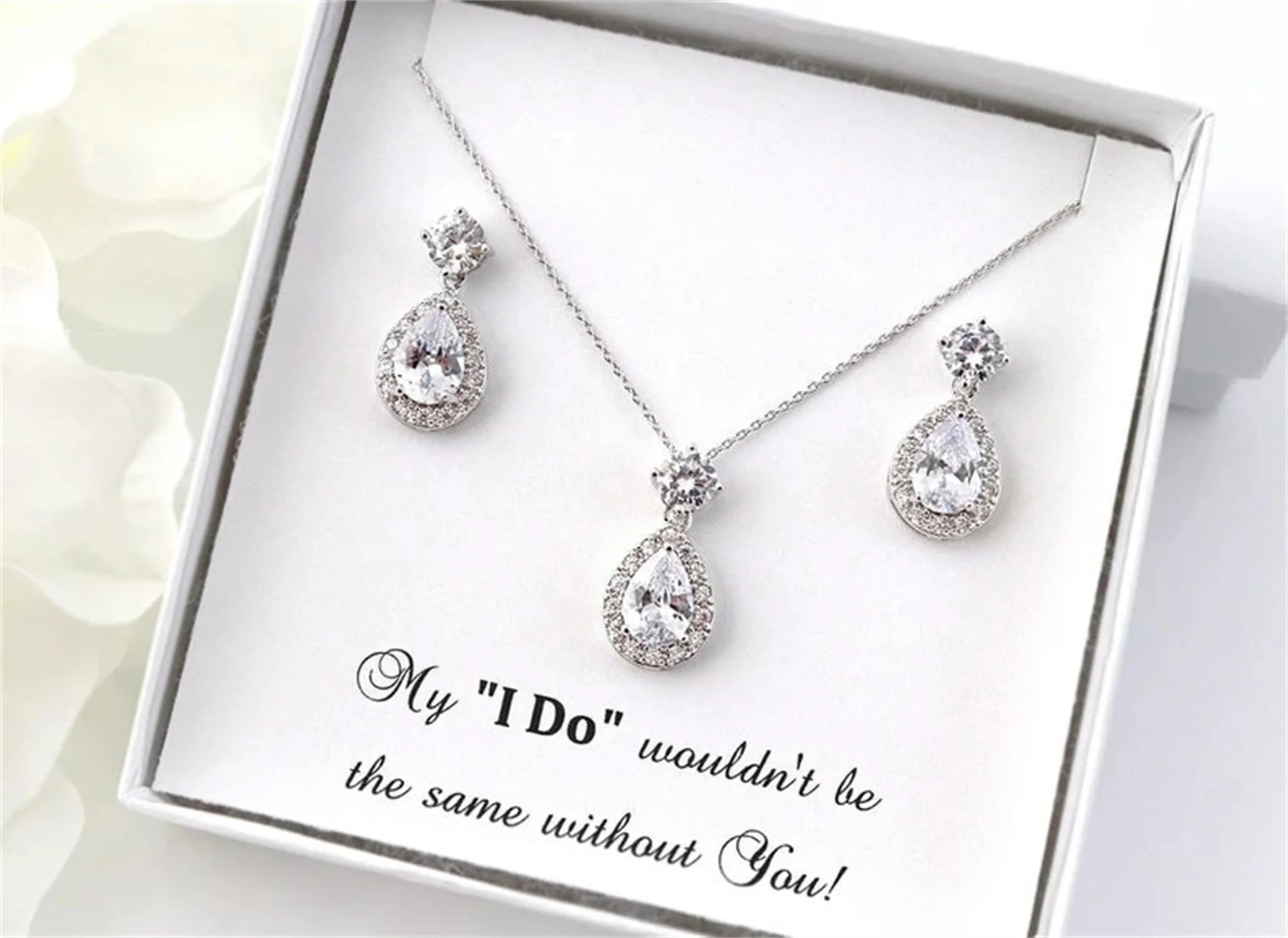 Custom Maid of Honor Teardrop Bridal Jewelry Wedding Earrings + Necklace SET, Crystal Teardrop Earrings, Bridesmaid Gift Set
Custom Maid of Honor Teardrop Bridal Jewelry Wedding Earrings + Necklace SET, Crystal Teardrop Earrings, Bridesmaid Gift Set