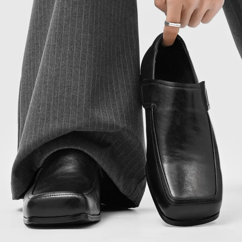 Casual Men's Oxford Mules with Pointed Toe And Thick Heel Retro British Style Comfortable Rubber Sole Adult Footwear
Casual Men's Oxford Mules with Pointed Toe And Thick Heel Retro British Style Comfortable Rubber Sole Adult Footwear