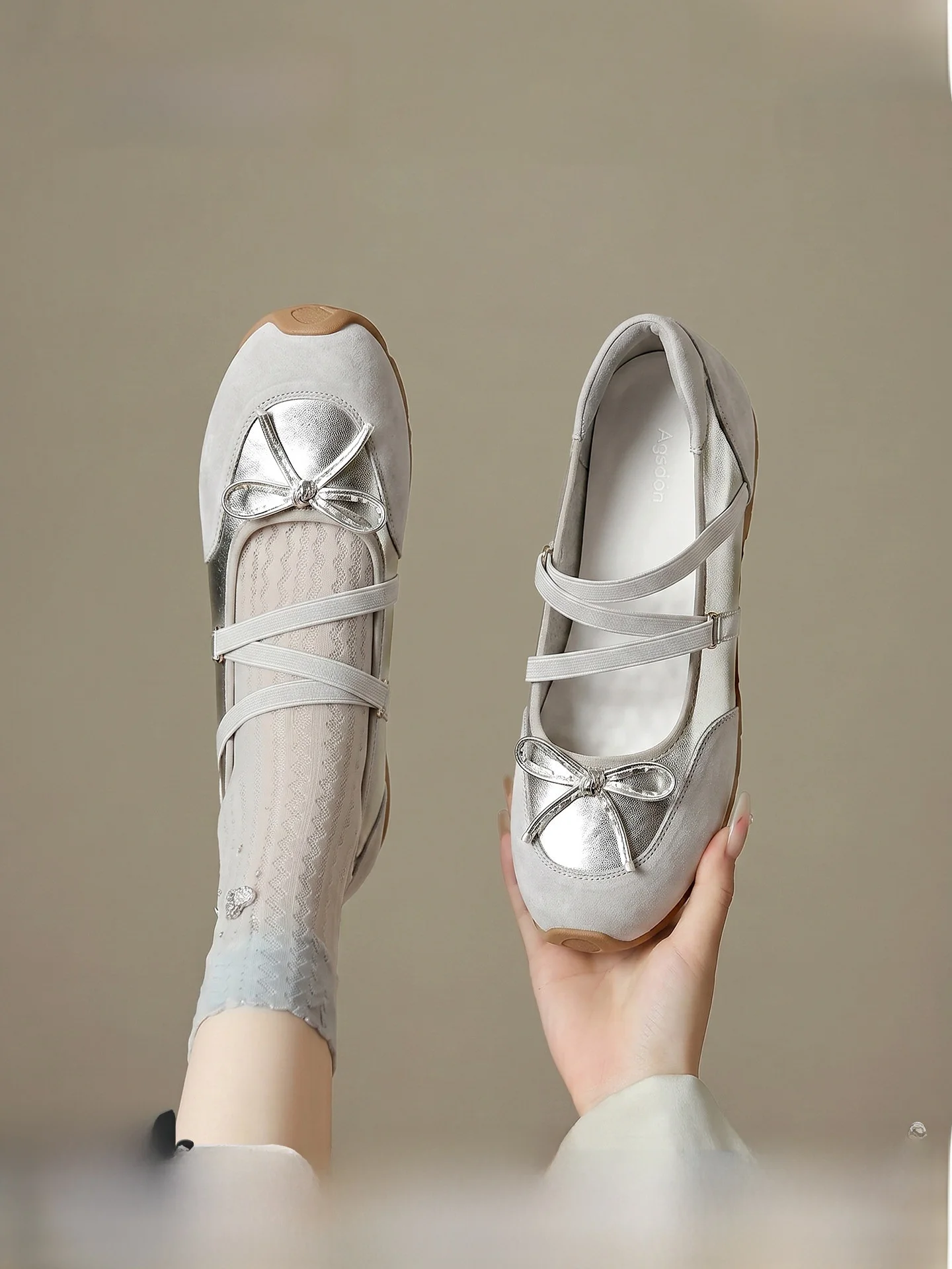 Breathable Mary Jane Shoes Women's Summer Outdoor Wear Silver Single Shoes Increased Height Casual Style Knot
Breathable Mary Jane Shoes Women's Summer Outdoor Wear Silver Single Shoes Increased Height Casual Style Knot