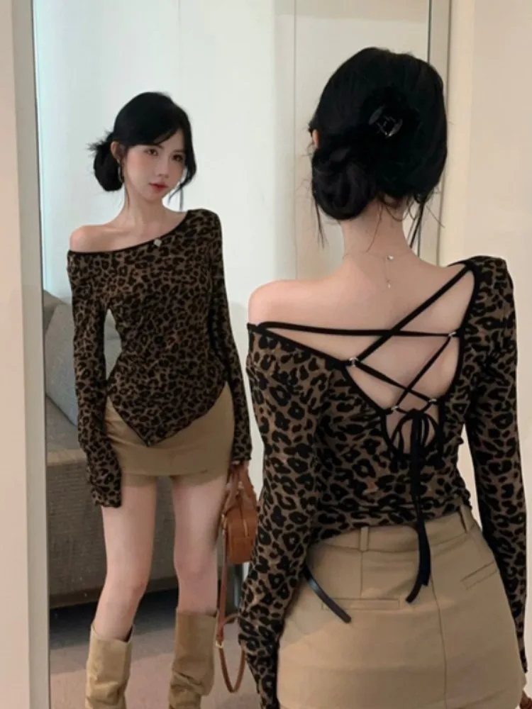 Women's leopard T-shirt Harajuku Korean Y2k Tee Top Vintage Aesthetic Long Sleeve Knitted T-shirt 2000s Fashion Clothes 2024
Women's leopard T-shirt Harajuku Korean Y2k Tee Top Vintage Aesthetic Long Sleeve Knitted T-shirt 2000s Fashion Clothes 2024