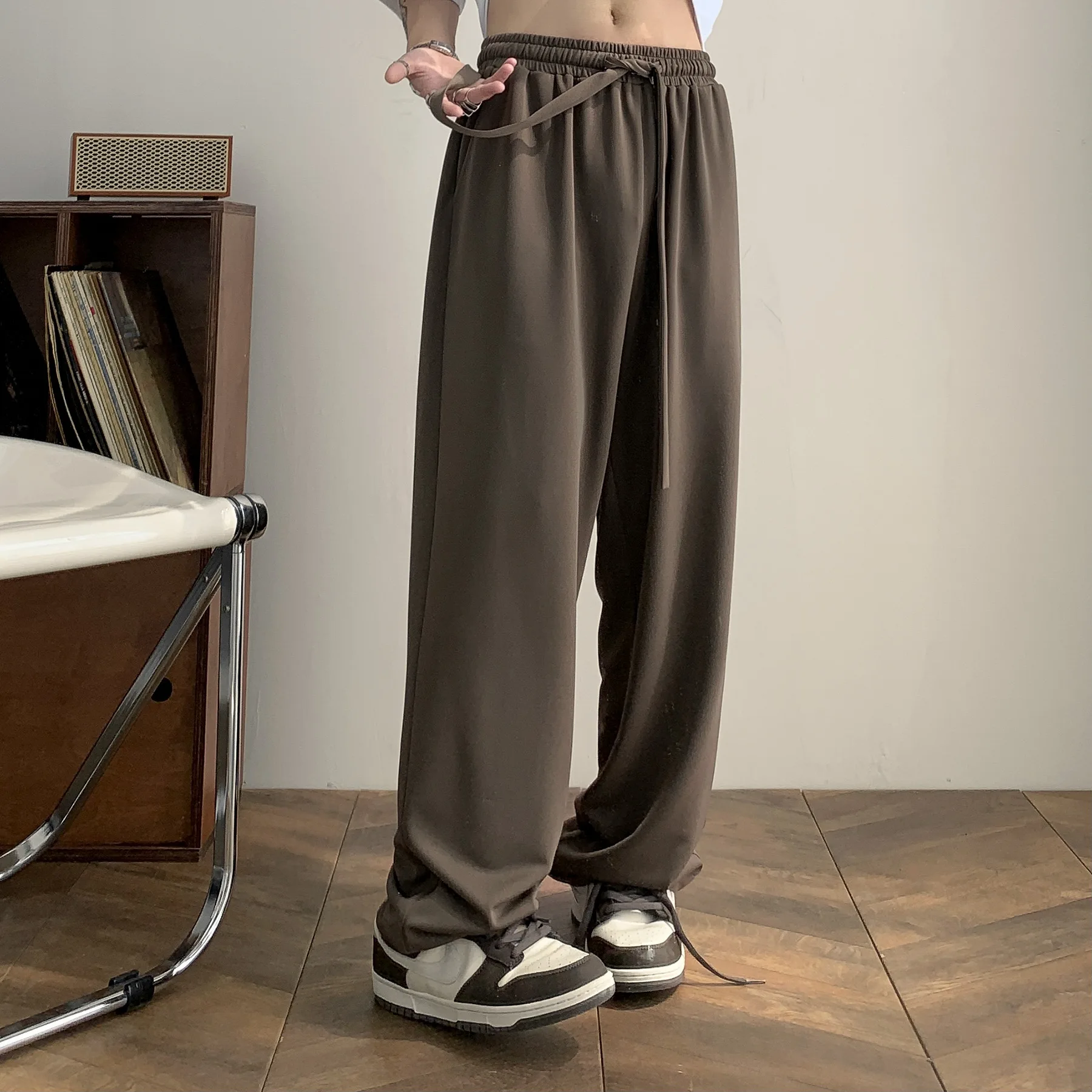 Ice Silk Drapey Straight Leg Men's Summer Casual Trousers High Street Faion Brand Loose Fit Long Pants Youth Active Sle
Ice Silk Drapey Straight Leg Men's Summer Casual Trousers High Street Faion Brand Loose Fit Long Pants Youth Active Sle