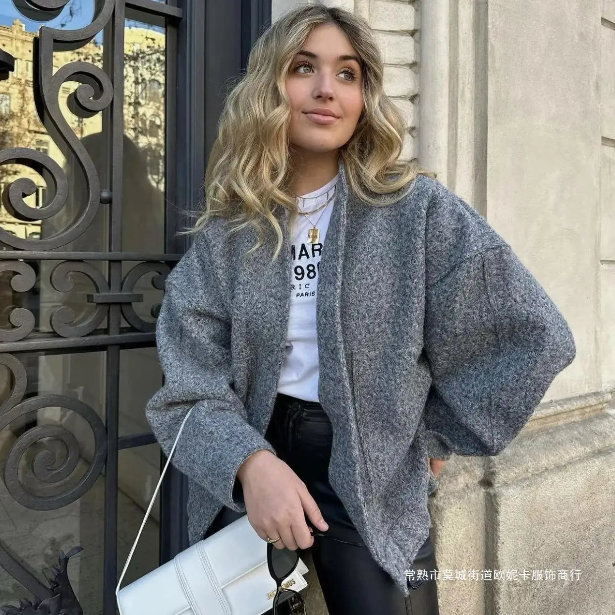 Women's Loose Casual Coat Street Style Stand Collar Woolen Jacket Women Grey Textured Open Front Jacket Casual Long Sleeved 2HBN
Women's Loose Casual Coat Street Style Stand Collar Woolen Jacket Women Grey Textured Open Front Jacket Casual Long Sleeved 2HBN