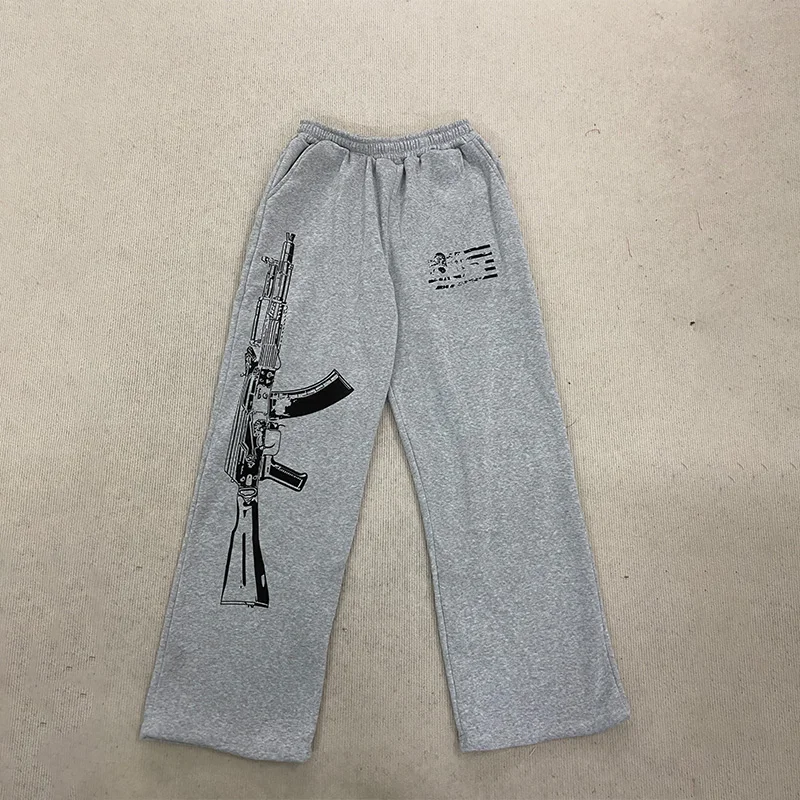 Зима-Осень, модная уличная одежда, мужские модные повседневные спортивные штаны с принтом пистолета, удобные длинные брюки, Новое поступление 2026 г.
Зима-Осень, модная уличная одежда, мужские модные повседневные спортивные штаны с принтом пистолета, удобные длинные брюки, Новое поступление 2026 г.