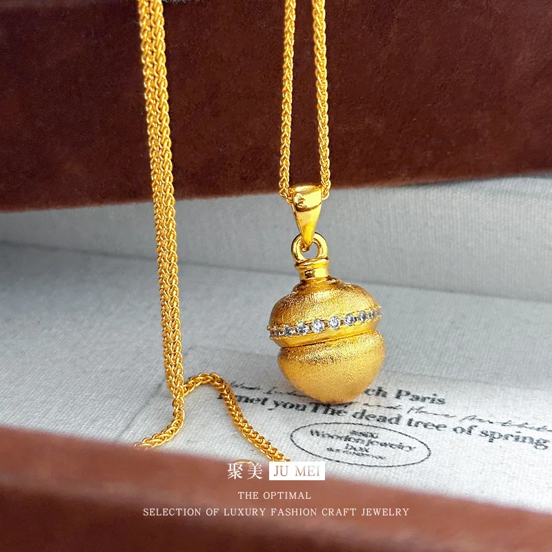 Luxury 24K 9999 Pure Gold real gold Women's Openable Wire-drawing Technology Point Drill Pine Cone Pendant Clavicle Chain
Luxury 24K 9999 Pure Gold real gold Women's Openable Wire-drawing Technology Point Drill Pine Cone Pendant Clavicle Chain
