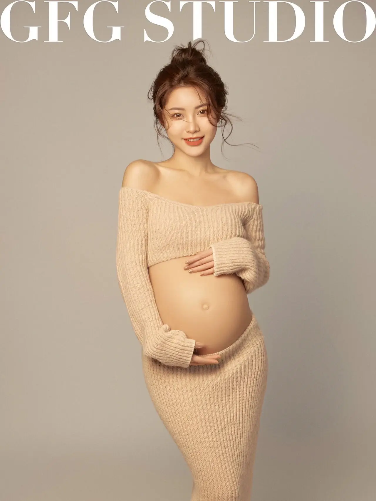 Women Photography Props Maternity Dresses Pregnancy Knitted Khaki Tops Skirt 2pcs Set Casual Studio Photoshoot Clothes Korean
Women Photography Props Maternity Dresses Pregnancy Knitted Khaki Tops Skirt 2pcs Set Casual Studio Photoshoot Clothes Korean