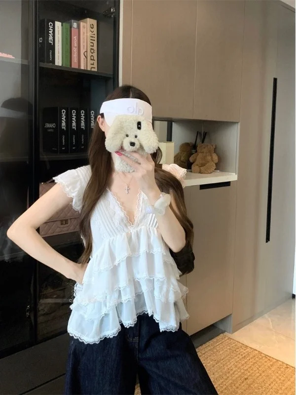 Женский облегающий шифоновый топ, лето 2023, новинка 202, плиссированный тонкий тяжелый корейский вариант с v-образным вырезом, белый универсальный топ
Женский облегающий шифоновый топ, лето 2023, новинка 202, плиссированный тонкий тяжелый корейский вариант с v-образным вырезом, белый универсальный топ