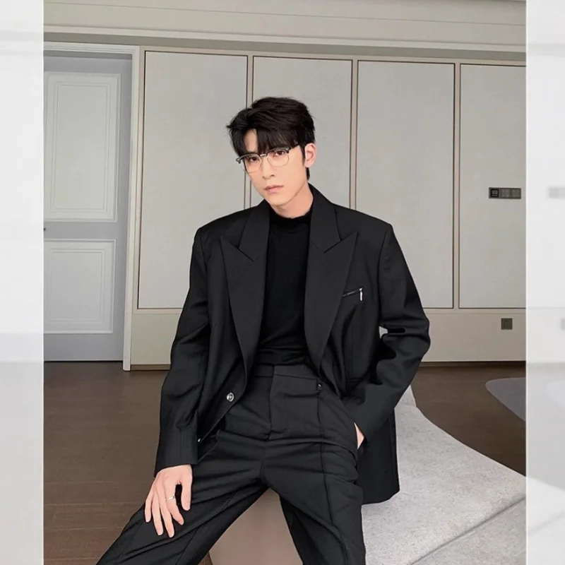 Осенне-зимний повседневный модный свободный пиджак для мужчин, новинка 2021 года, высококачественная куртка, легкий зрелый стиль
Осенне-зимний повседневный модный свободный пиджак для мужчин, новинка 2021 года, высококачественная куртка, легкий зрелый стиль