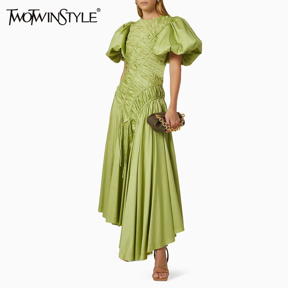 TWOTWINSTYLE Solid Spliced Folds Temperament Dresses for Women Round Neck Short Sleeves Fashion Long Dress Female Clothing New
TWOTWINSTYLE Solid Spliced Folds Temperament Dresses for Women Round Neck Short Sleeves Fashion Long Dress Female Clothing New