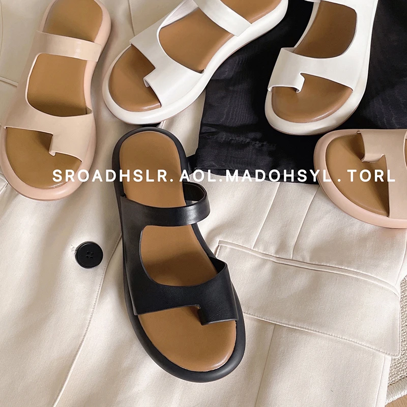 2024 Summer Slippers Women Casual Platform Shoes Round Toe Woman Shoes Low Heels Shoe for Women Simple Solid Slippers Black Shoe
2024 Summer Slippers Women Casual Platform Shoes Round Toe Woman Shoes Low Heels Shoe for Women Simple Solid Slippers Black Shoe