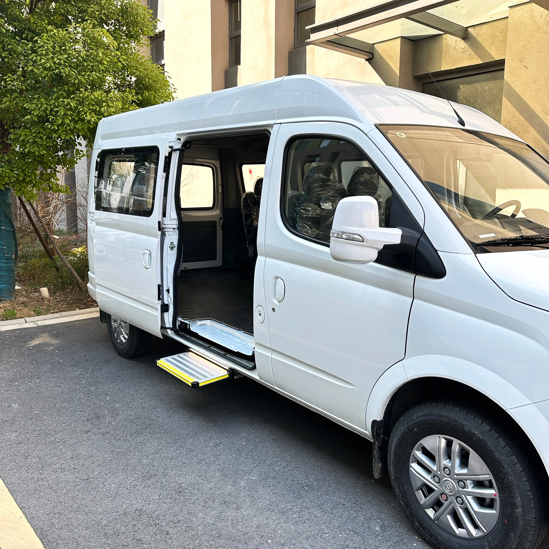 CE Certified Electric Aluminum Van Caravan Motorhome Travel Trailer Camper RV Sliding Step Entry Door Foot Step 3-Year
CE Certified Electric Aluminum Van Caravan Motorhome Travel Trailer Camper RV Sliding Step Entry Door Foot Step 3-Year