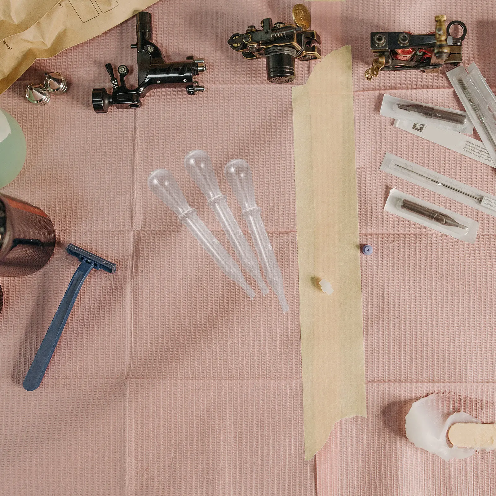 10Pcs Convenient Eye Dropper Pipettes for Essential Oils Laboratory Medical Test Crafts Home Compact Eye Dropper Plastic
10Pcs Convenient Eye Dropper Pipettes for Essential Oils Laboratory Medical Test Crafts Home Compact Eye Dropper Plastic