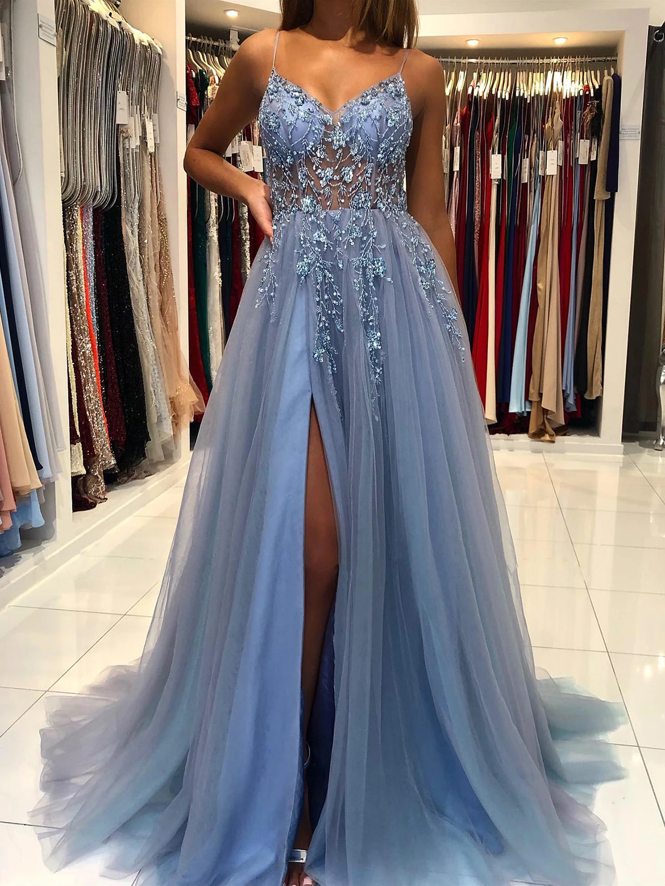 Sling Prom Dress Evening Dresses Party Dresses V-Neck A-Line Train High Split Gowns Sexy Spaghetti Straps Illusion Sequins
Sling Prom Dress Evening Dresses Party Dresses V-Neck A-Line Train High Split Gowns Sexy Spaghetti Straps Illusion Sequins