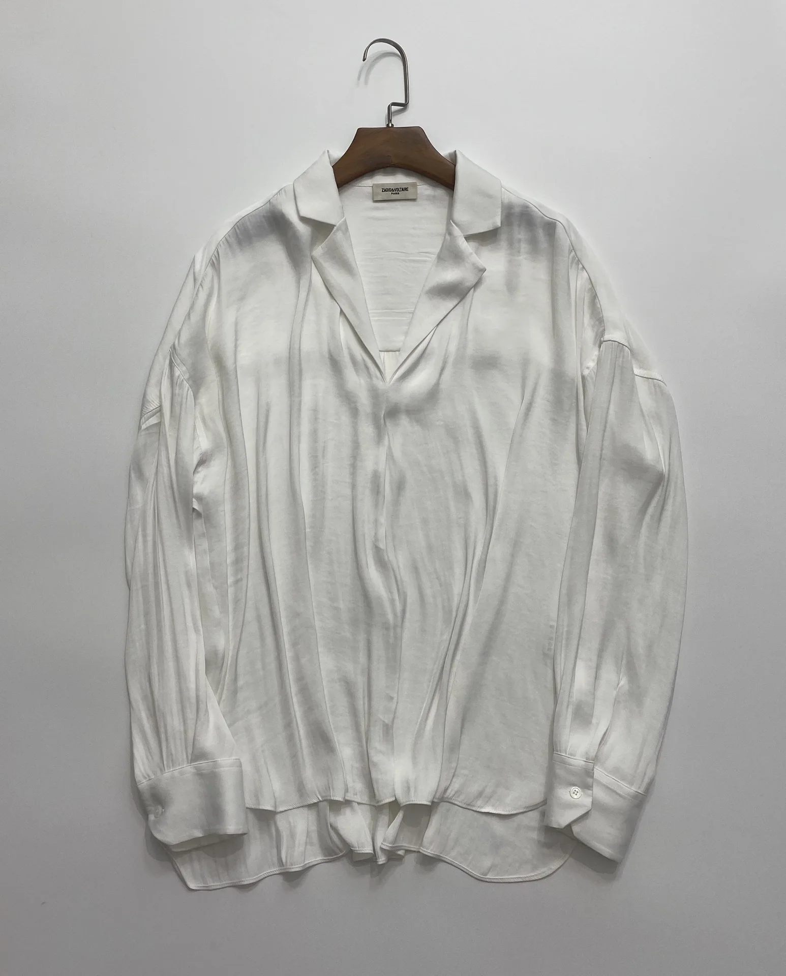 High Quality 2021 Autumn Fashion Long Sleeve White V-neck Shirt Blouses for Women
High Quality 2021 Autumn Fashion Long Sleeve White V-neck Shirt Blouses for Women