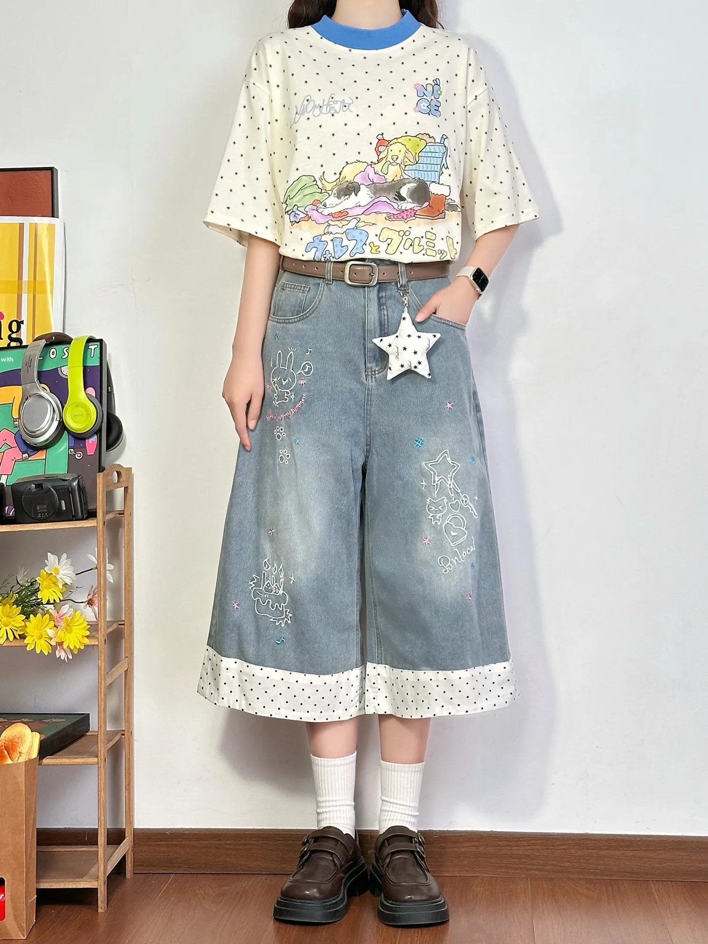 Summer Casual Polka Dot Splicing Color Block Cartoon Denim Shorts Women Loose Wide Leg Pants Vintage Style Natural Waist
Summer Casual Polka Dot Splicing Color Block Cartoon Denim Shorts Women Loose Wide Leg Pants Vintage Style Natural Waist