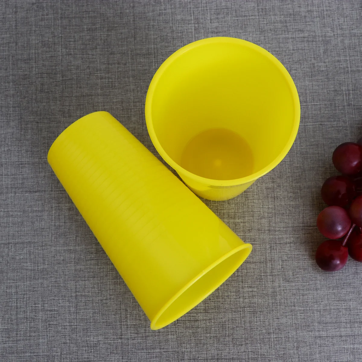 12Pcs Stackable Plastic Drinking Cups Colorful Design for Water Beer Wine Milk Beverages Ideal for Indoor Outdoor Use
12Pcs Stackable Plastic Drinking Cups Colorful Design for Water Beer Wine Milk Beverages Ideal for Indoor Outdoor Use