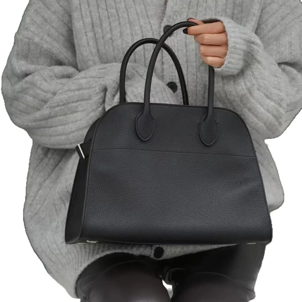 High-quality Hot-selling Saddle Portable Messenger Bag Niche Minimalist Light Luxury Leather Commuter Women's Bag Large Capacity
High-quality Hot-selling Saddle Portable Messenger Bag Niche Minimalist Light Luxury Leather Commuter Women's Bag Large Capacity