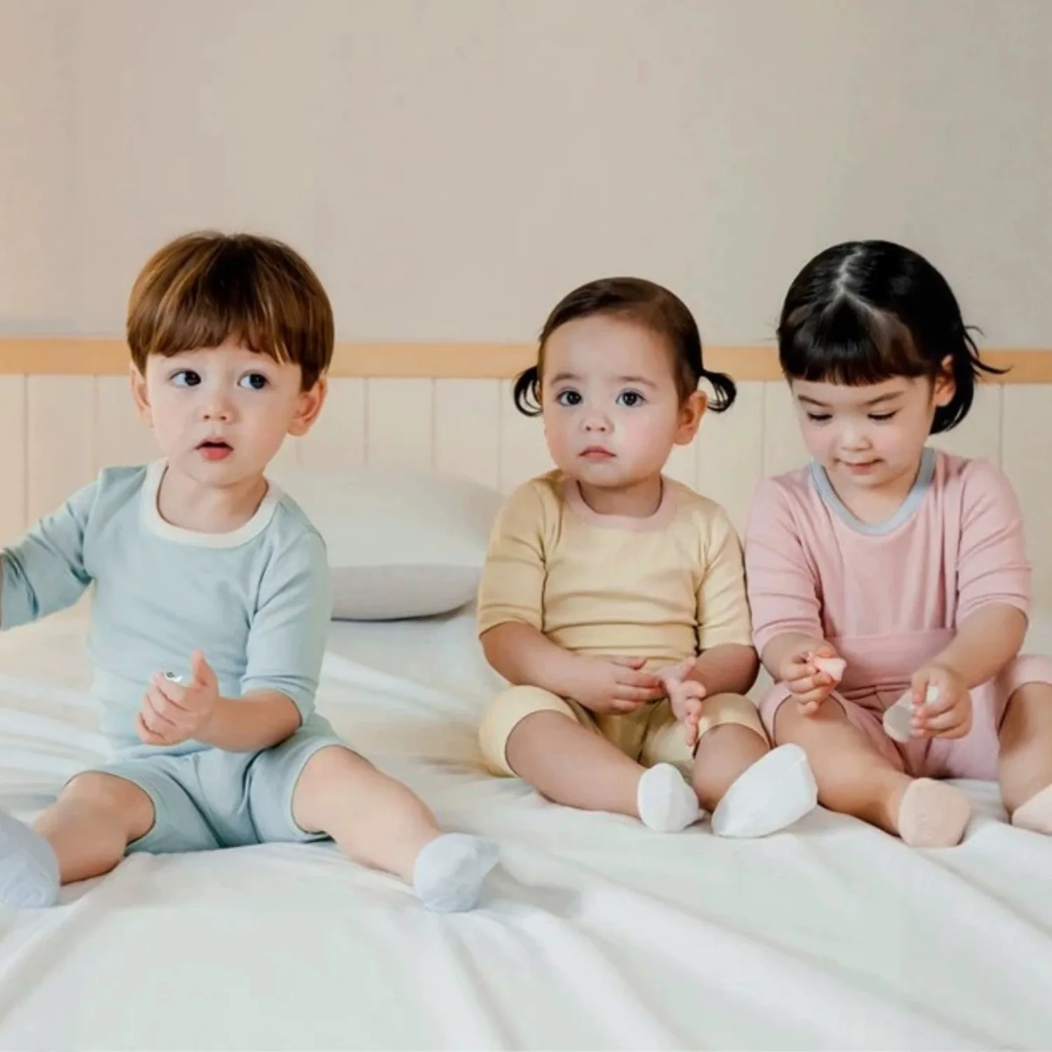 2026 Autumn New Baby Short Sleeve Home Clothes Set Infant Boy Girl Solid T Shirts + Shorts 2pcs Suit Toddler Pajamas Outfits
2026 Autumn New Baby Short Sleeve Home Clothes Set Infant Boy Girl Solid T Shirts + Shorts 2pcs Suit Toddler Pajamas Outfits