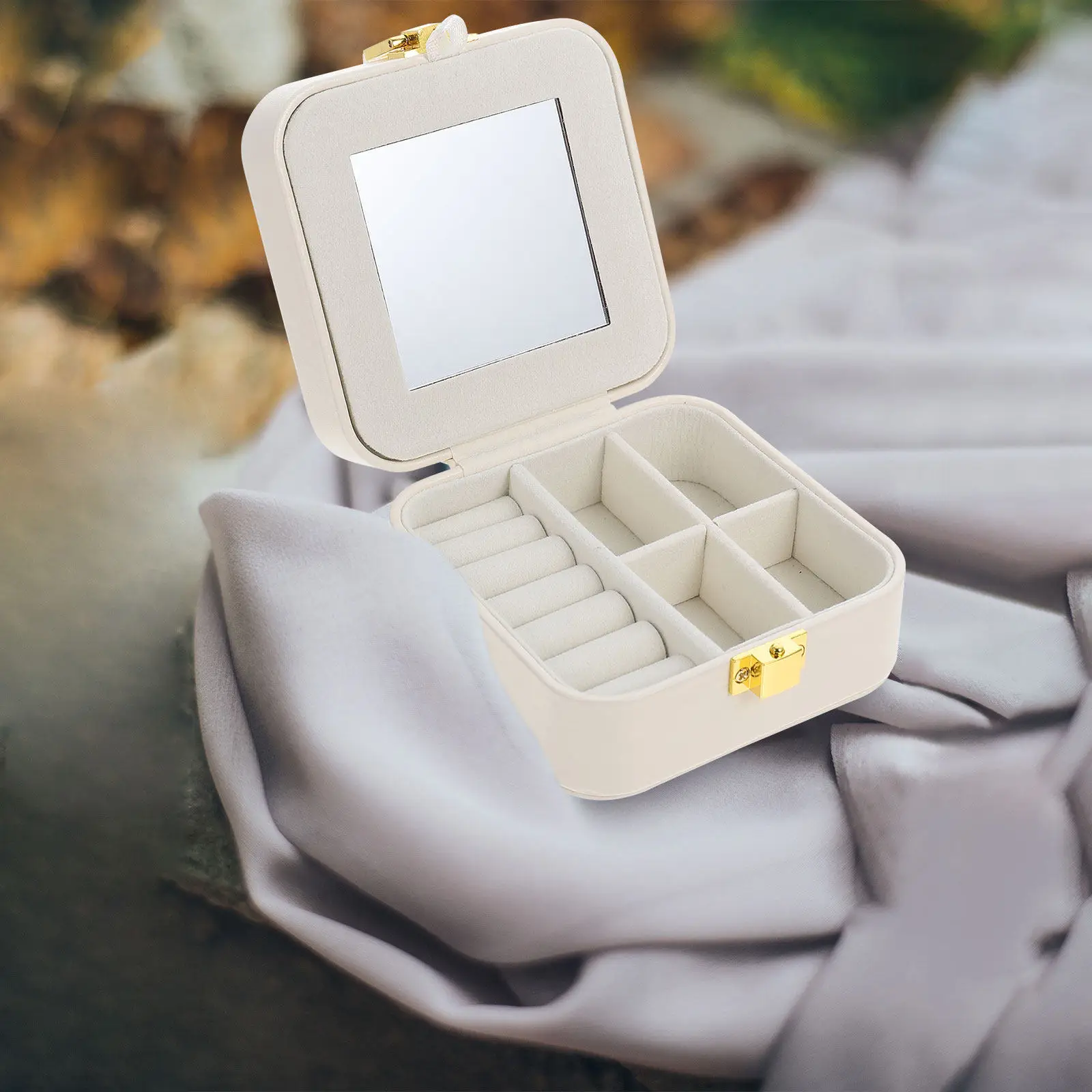 Small Jewelry Box Strong Wear-Resistant Case for Women Travel Storage Organizer Accessories Hairpins Cosmetics Compact
Small Jewelry Box Strong Wear-Resistant Case for Women Travel Storage Organizer Accessories Hairpins Cosmetics Compact