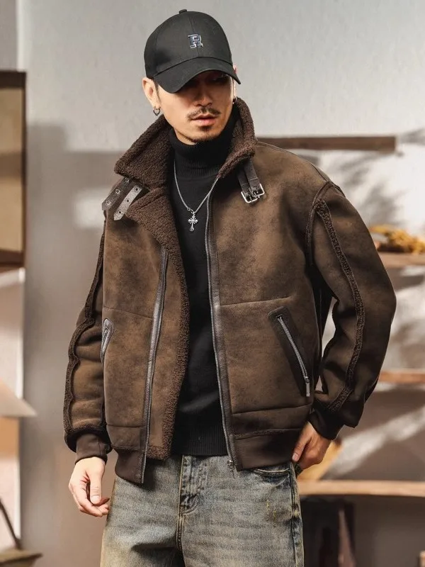 Ретро-куртка из овчины в американском стиле, большого размера, с высоким воротником, на флисовой подкладке, двусторонняя, для мужчин, модная рабочая одежда, верхняя одежда
Ретро-куртка из овчины в американском стиле, большого размера, с высоким воротником, на флисовой подкладке, двусторонняя, для мужчин, модная рабочая одежда, верхняя одежда