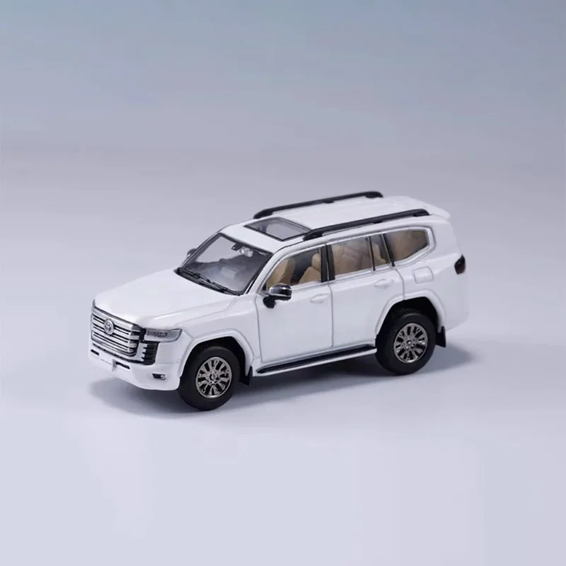 GCD Diecast 1:64 Scale LAND CRUISER LC300 Simulation Alloy Car Model Static Display Collectible Toy Gift Souvenir Decoration
GCD Diecast 1:64 Scale LAND CRUISER LC300 Simulation Alloy Car Model Static Display Collectible Toy Gift Souvenir Decoration