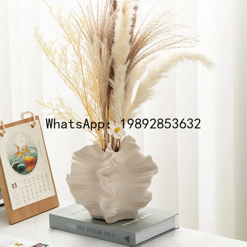 Ceramic Vase Geometric Wavy Patterns Petal Shape Porcelain Crafts Accessories for Flower Arrangement Flower Vase Home Decoration
Ceramic Vase Geometric Wavy Patterns Petal Shape Porcelain Crafts Accessories for Flower Arrangement Flower Vase Home Decoration