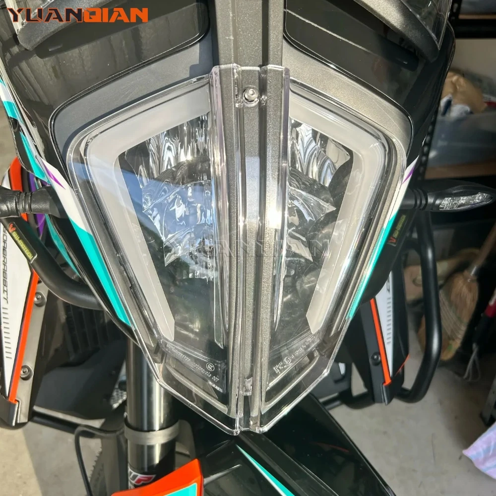 Motorcycle Accessories Head light Guard For 890SMT 890 SMT 2023 2024 2025 Front Headlight Headlamp Grille Guard Cover Protector
Motorcycle Accessories Head light Guard For 890SMT 890 SMT 2023 2024 2025 Front Headlight Headlamp Grille Guard Cover Protector