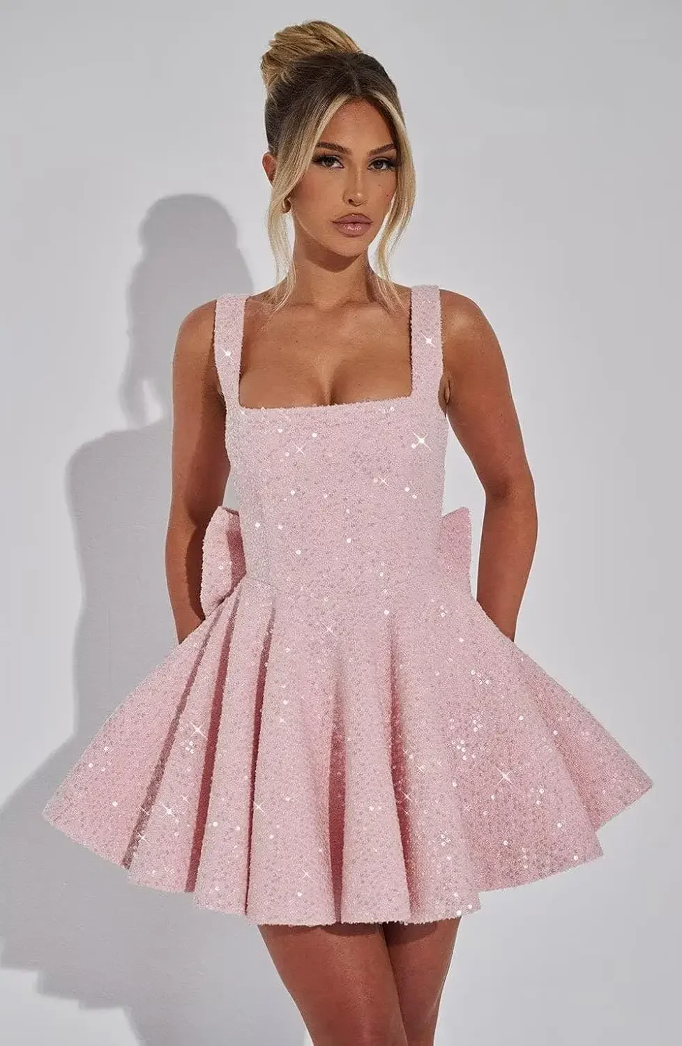 Sparkly Sequin Homecoming Dresses for Teens with Bow Short Puffy Graduation Prom Party Gown Cocktail Clib Dress
Sparkly Sequin Homecoming Dresses for Teens with Bow Short Puffy Graduation Prom Party Gown Cocktail Clib Dress