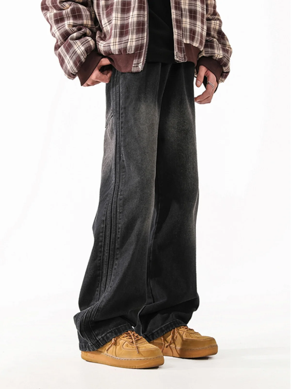 Trendy Loose Wide Leg Men's Denim Jeans Black Grey Stripes Retro American High Street Style Autumn Winter Fashionable Brand
Trendy Loose Wide Leg Men's Denim Jeans Black Grey Stripes Retro American High Street Style Autumn Winter Fashionable Brand