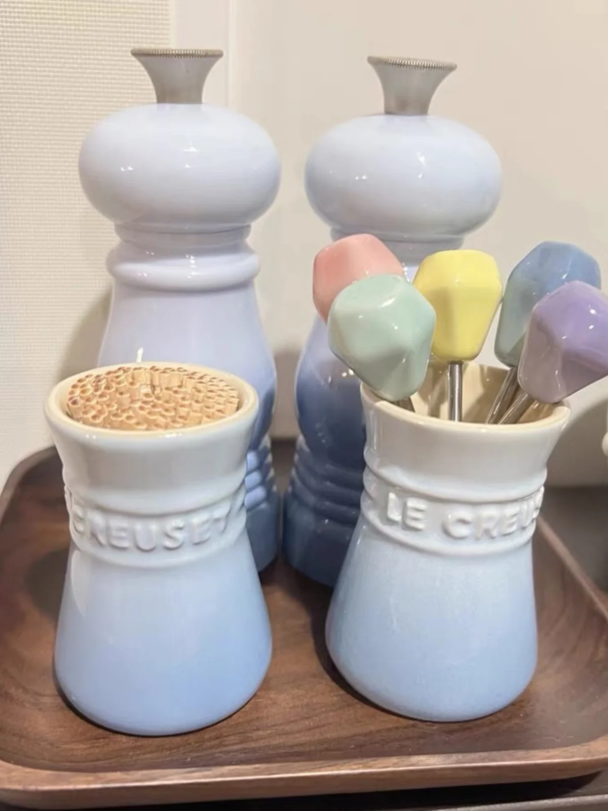 Le Creuset Cerc, вилка для фруктов, детская посуда для теробеденного чая, вилка для торта, набор из 5 предметов, нержавеющая сталь 304, материал
Le Creuset Cerc, вилка для фруктов, детская посуда для теробеденного чая, вилка для торта, набор из 5 предметов, нержавеющая сталь 304, материал