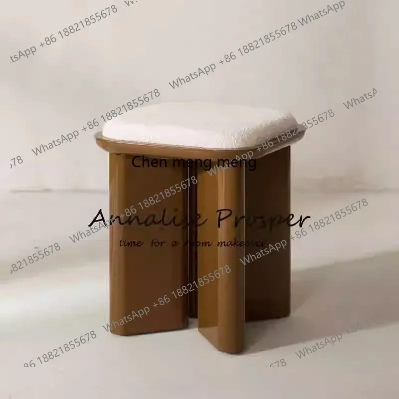 M46 Скандинавский простой кремовый стиль, твердая деревянная педаль, табурет для макияжа, дизайнерский табурет для смены обуви на крыльце
M46 Скандинавский простой кремовый стиль, твердая деревянная педаль, табурет для макияжа, дизайнерский табурет для смены обуви на крыльце