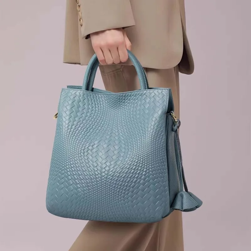 Genuine Leather Women's Handbag, Large Capacity, 2026 New Model, Woven Pattern Women's Bag, Cowhide Mom Bag
Genuine Leather Women's Handbag, Large Capacity, 2026 New Model, Woven Pattern Women's Bag, Cowhide Mom Bag