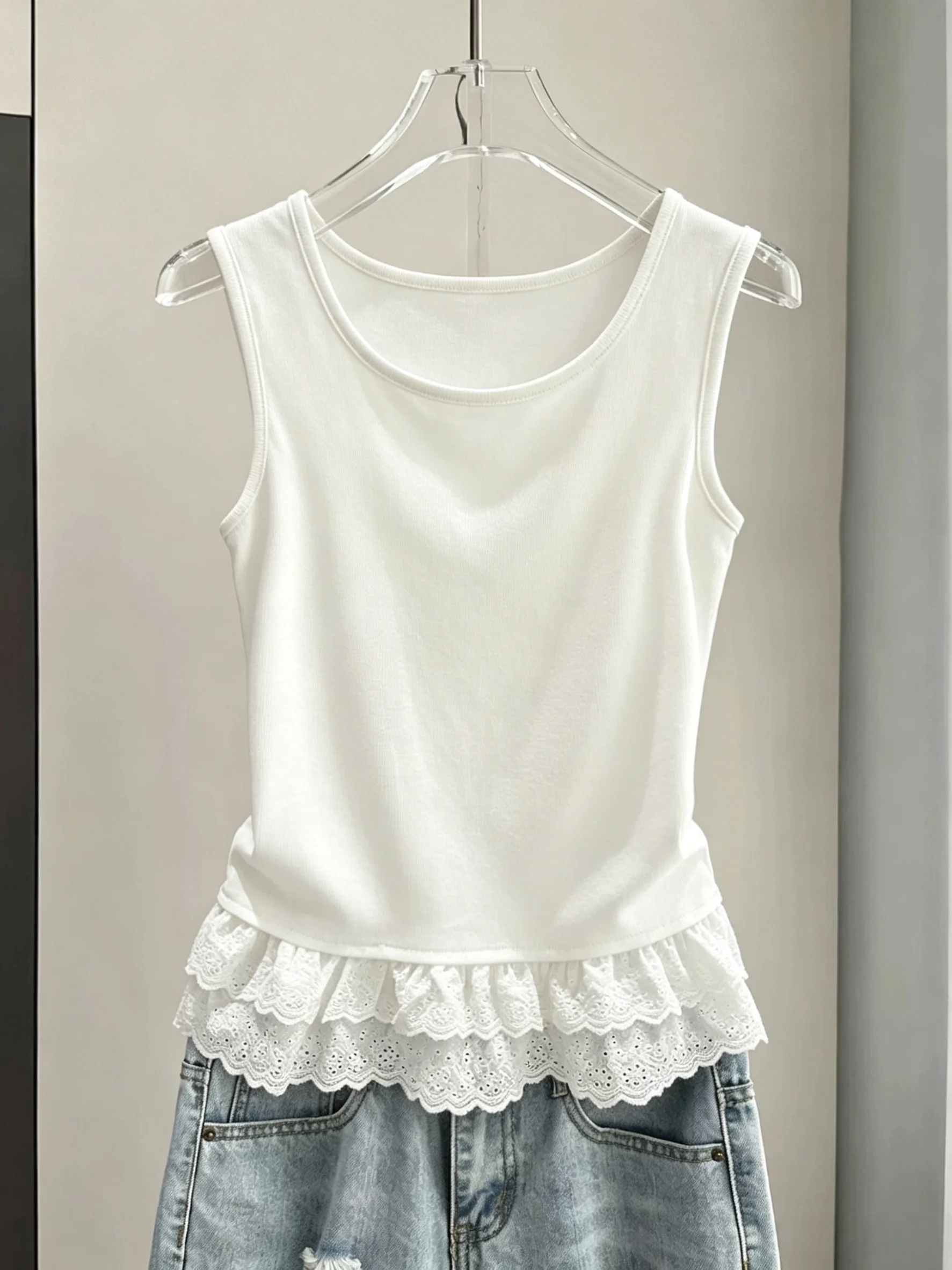 Lace Trim Camisole Tank Top Women's Sleeveless Inner Wear Base Layer Summer Style Simple Cotton 95% Spandex 5%
Lace Trim Camisole Tank Top Women's Sleeveless Inner Wear Base Layer Summer Style Simple Cotton 95% Spandex 5%