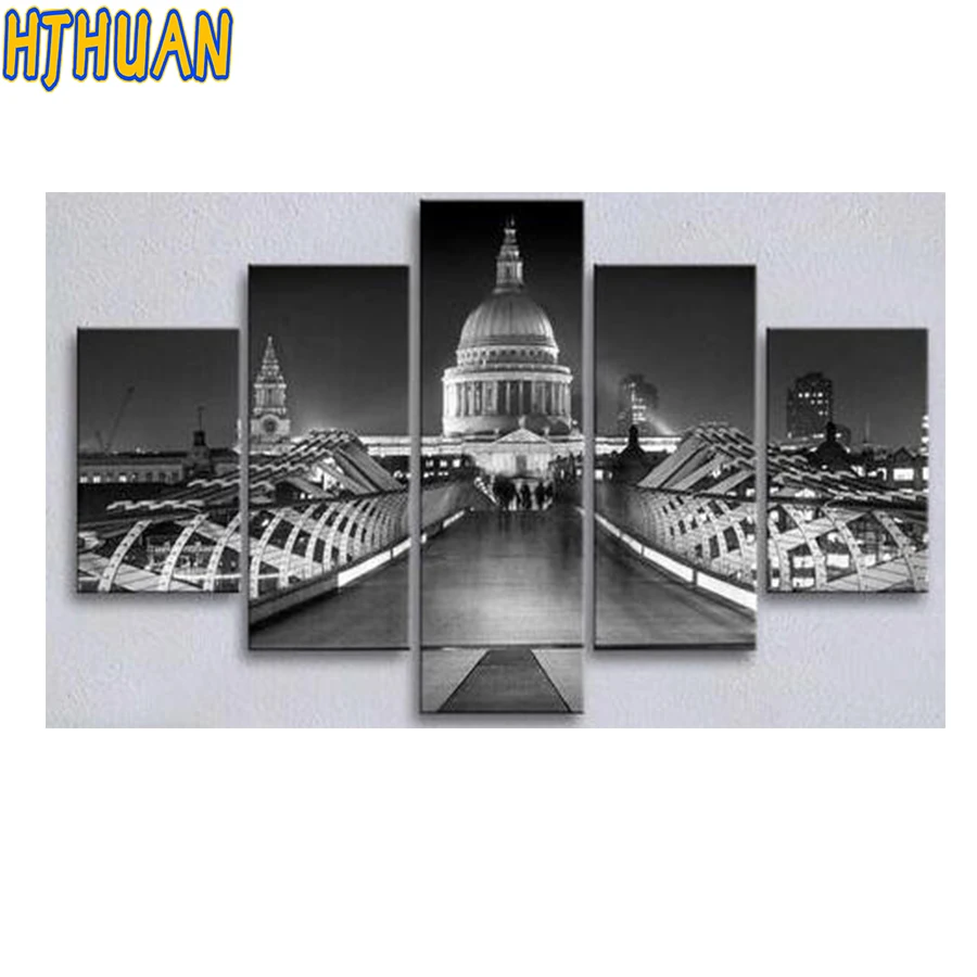 5pcs Diamond Embroidery Black and white architecture mosque landscape islamic art Diamond Painting Full Square round Diamond
5pcs Diamond Embroidery Black and white architecture mosque landscape islamic art Diamond Painting Full Square round Diamond