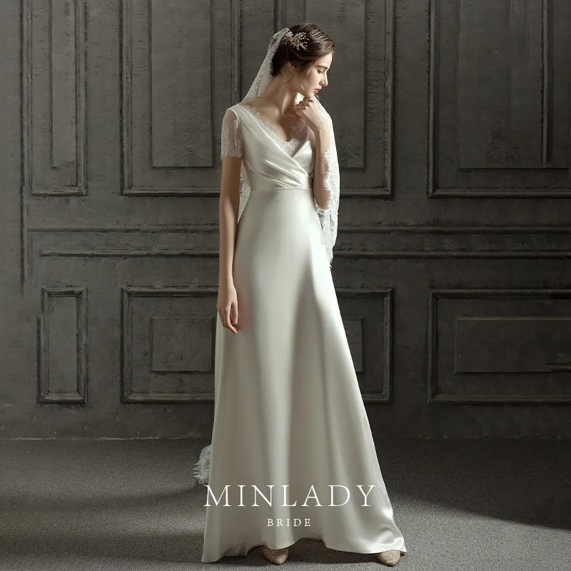 Simple A-line V-neck Wedding Dress Backless Bridal Gowns Sweep Train Vestido de Novia Party Dresses robe de mariée
Simple A-line V-neck Wedding Dress Backless Bridal Gowns Sweep Train Vestido de Novia Party Dresses robe de mariée