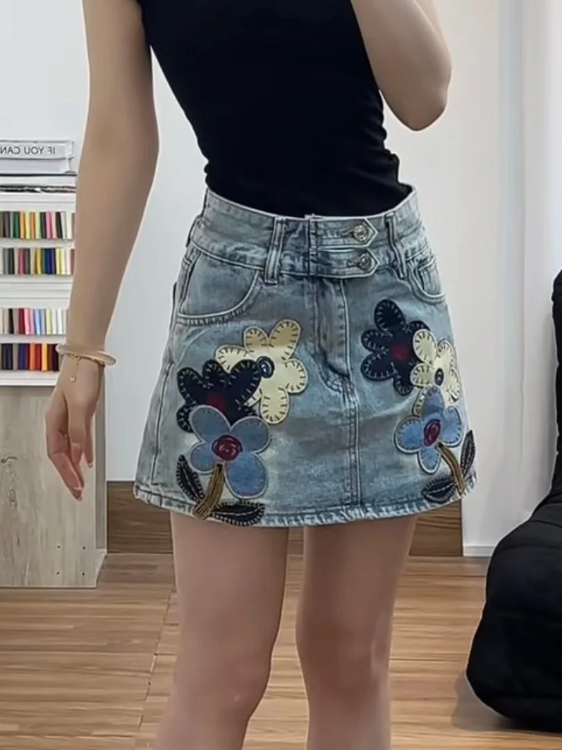 High Waist A-Line Skirt with Embroidery Design Slimming Effect for Women Summer New Style Commute Friendly Denim Skirt
High Waist A-Line Skirt with Embroidery Design Slimming Effect for Women Summer New Style Commute Friendly Denim Skirt
