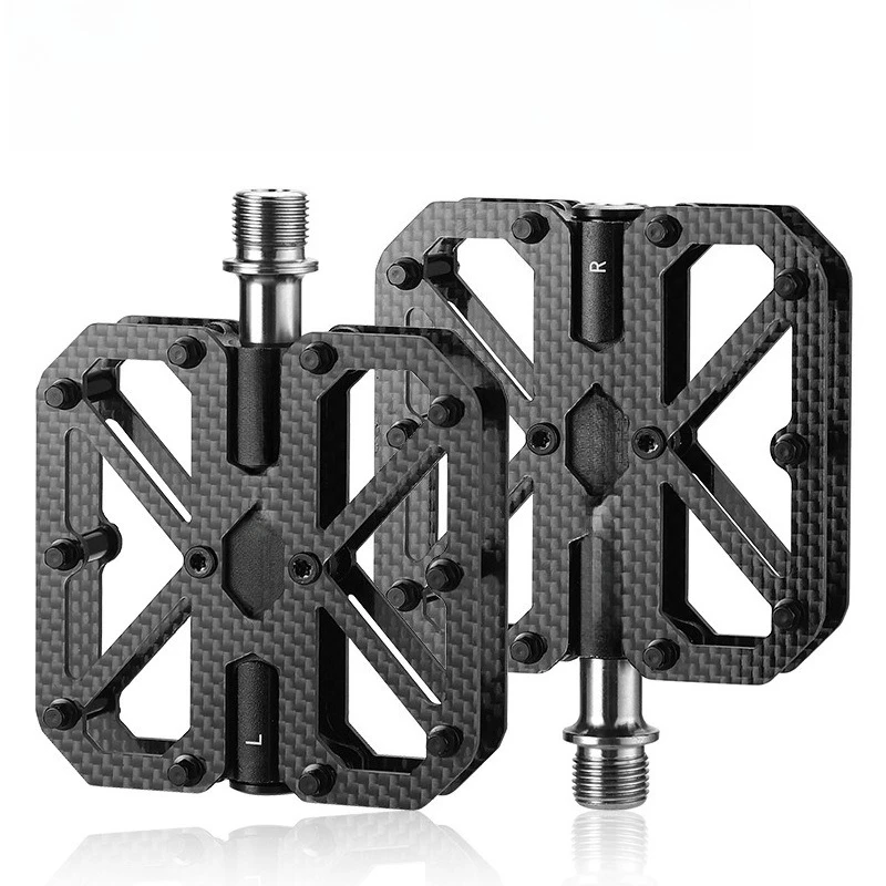 Bicycle carbon fiber pedal board, mountain road bike Sanperin bearing anti-skid pedal cycling equipment
Bicycle carbon fiber pedal board, mountain road bike Sanperin bearing anti-skid pedal cycling equipment