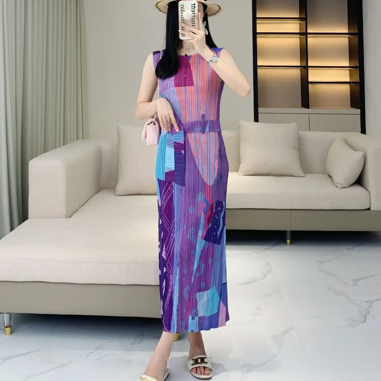 Pleats Pleated Dresses Temperament Thin Pleated Sleeveless Dresses Long Printed Large Hem Dress 2024 Spring and Summer New
Pleats Pleated Dresses Temperament Thin Pleated Sleeveless Dresses Long Printed Large Hem Dress 2024 Spring and Summer New