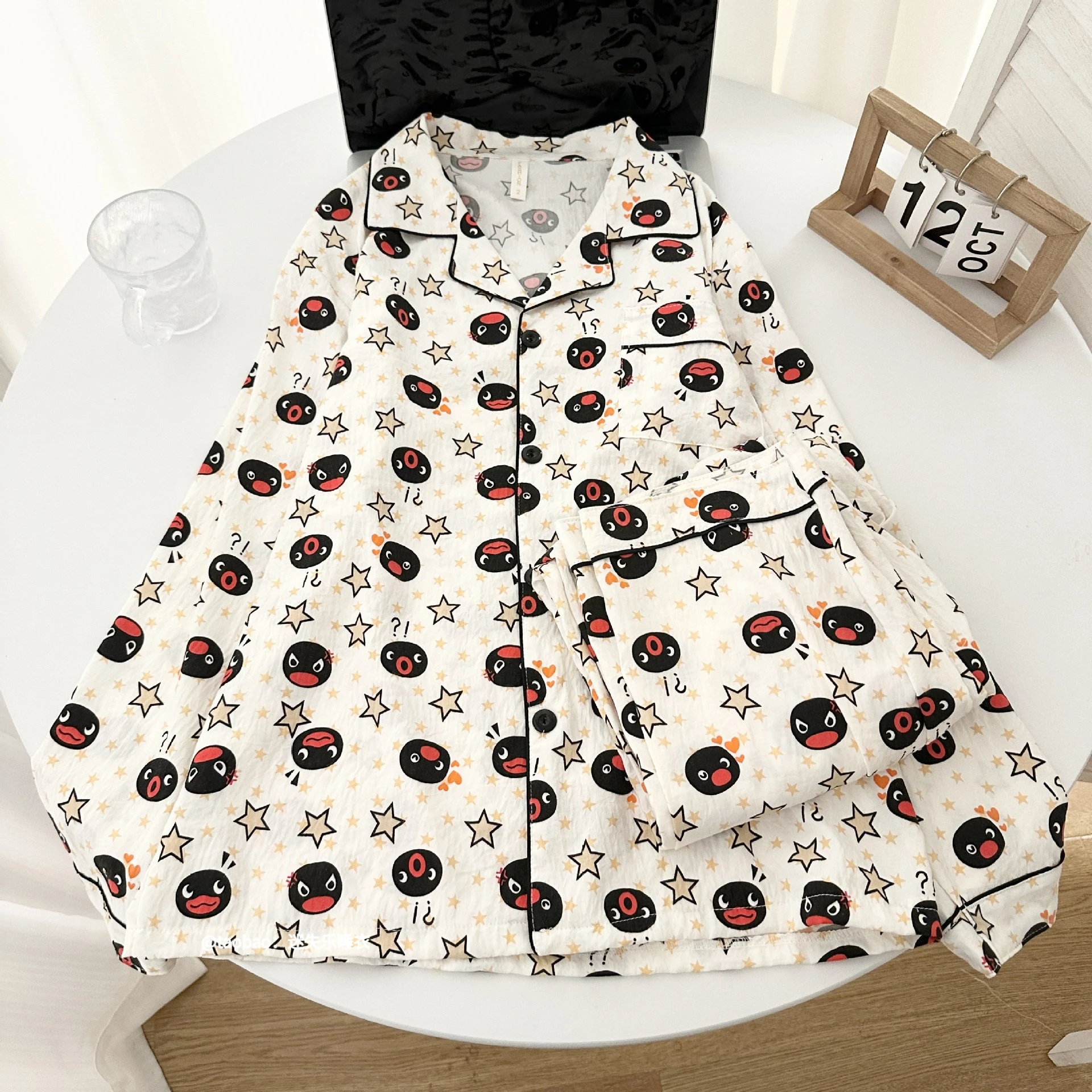 Penguin Couple Sleepwear Long Sleeve Cloud Cotton Cartoon Loose Home Clothes Two Piece Set for Men And Women Spring Autumn
Penguin Couple Sleepwear Long Sleeve Cloud Cotton Cartoon Loose Home Clothes Two Piece Set for Men And Women Spring Autumn