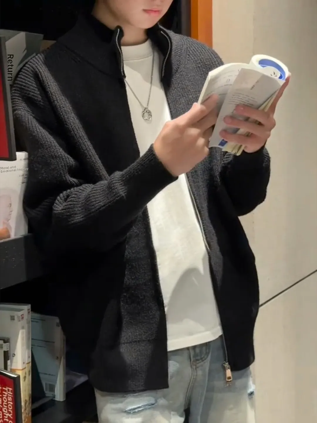 Мужской вязаный кардиган свободного кроя с молнией, повседневный, дышащий, мягкий и удобный, для осени
Мужской вязаный кардиган свободного кроя с молнией, повседневный, дышащий, мягкий и удобный, для осени