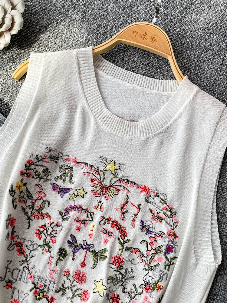 Korean Sle round Ne Svel Knitted Vest Women's Sweet Heavy Embroidery Loose Slimming Top Summer New Arrival
Korean Sle round Ne Svel Knitted Vest Women's Sweet Heavy Embroidery Loose Slimming Top Summer New Arrival