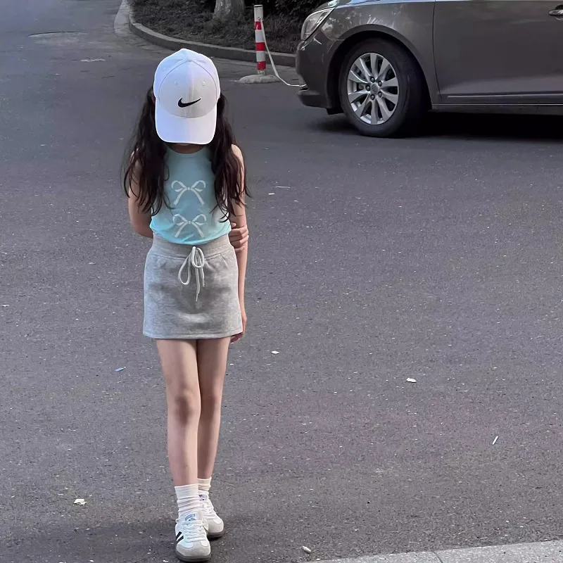 Korean Girls Bodycon Skirt, Summer Gray Pencil Mini for Big Kids Anti-Slip Shorts New Arrival
Korean Girls Bodycon Skirt, Summer Gray Pencil Mini for Big Kids Anti-Slip Shorts New Arrival