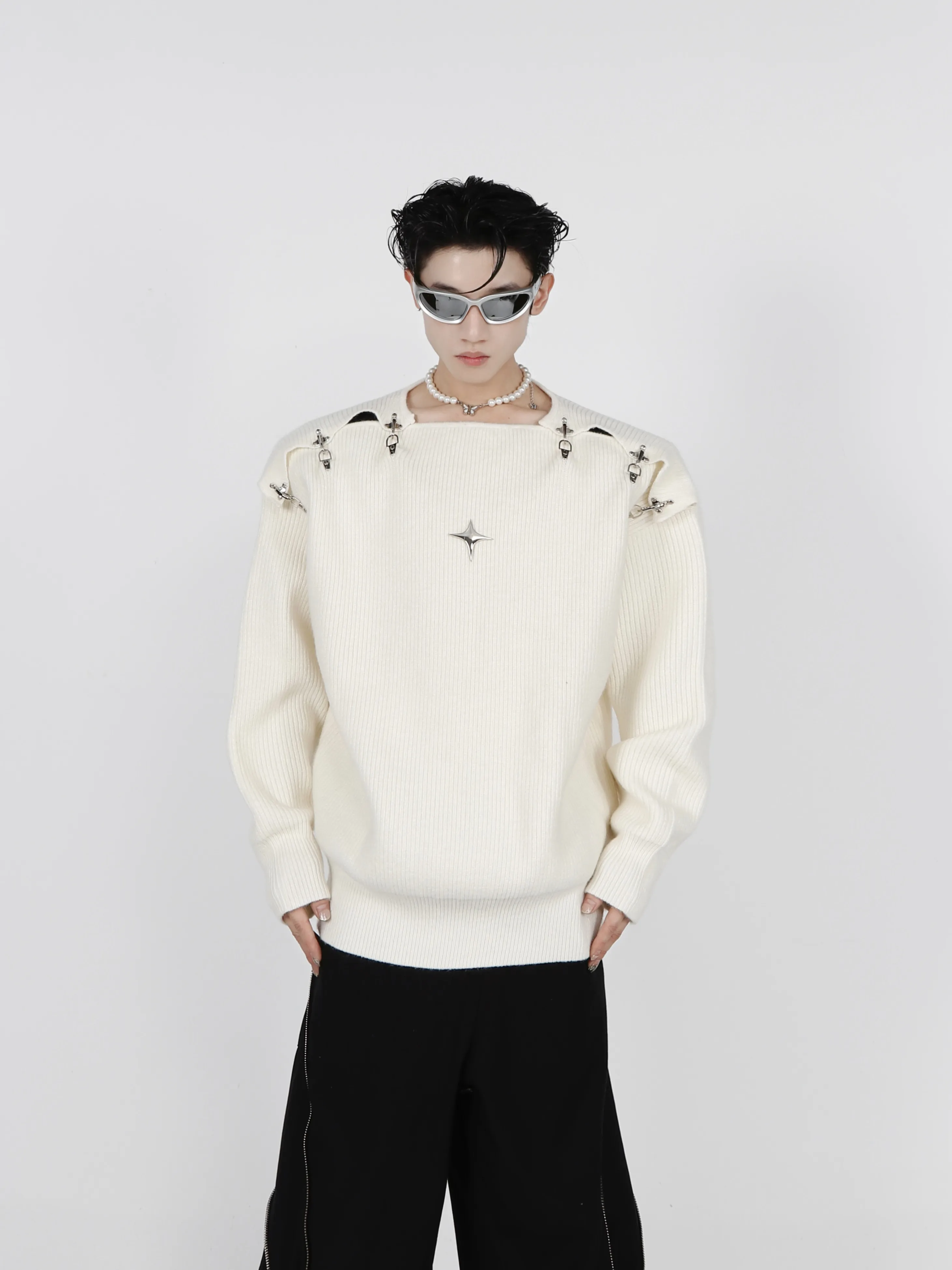 Metal Buckle Knitted Long Sleeve Sweater Hollow out Design Casual Loose Fit Youthful Style Autumn Wear Breathable Warmth
Metal Buckle Knitted Long Sleeve Sweater Hollow out Design Casual Loose Fit Youthful Style Autumn Wear Breathable Warmth