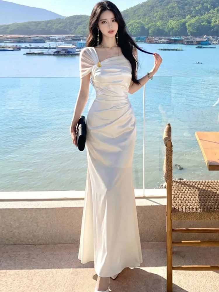 2026 White Satin Patchwork Mesh Diagonal Collar Sexy Dress Women Korean Vintage Luxury Evening Dress Summer Elegant Bodycon Robe
2026 White Satin Patchwork Mesh Diagonal Collar Sexy Dress Women Korean Vintage Luxury Evening Dress Summer Elegant Bodycon Robe