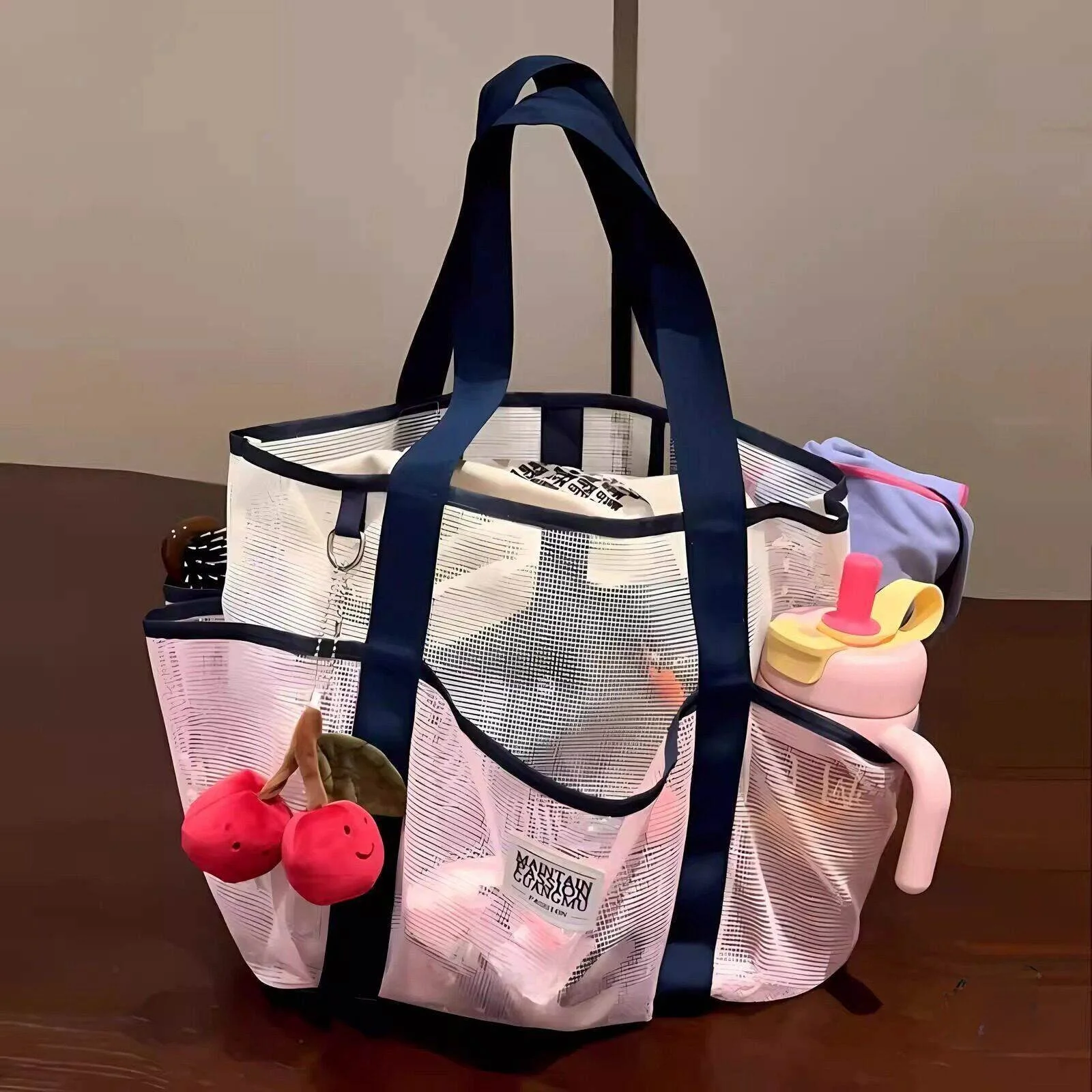 Large Capacity Fitness Swimming Bag Sports Toiletries Swimsuit Storage Bag Handheld Single Shoulder Outdoor Beach Bag
Large Capacity Fitness Swimming Bag Sports Toiletries Swimsuit Storage Bag Handheld Single Shoulder Outdoor Beach Bag